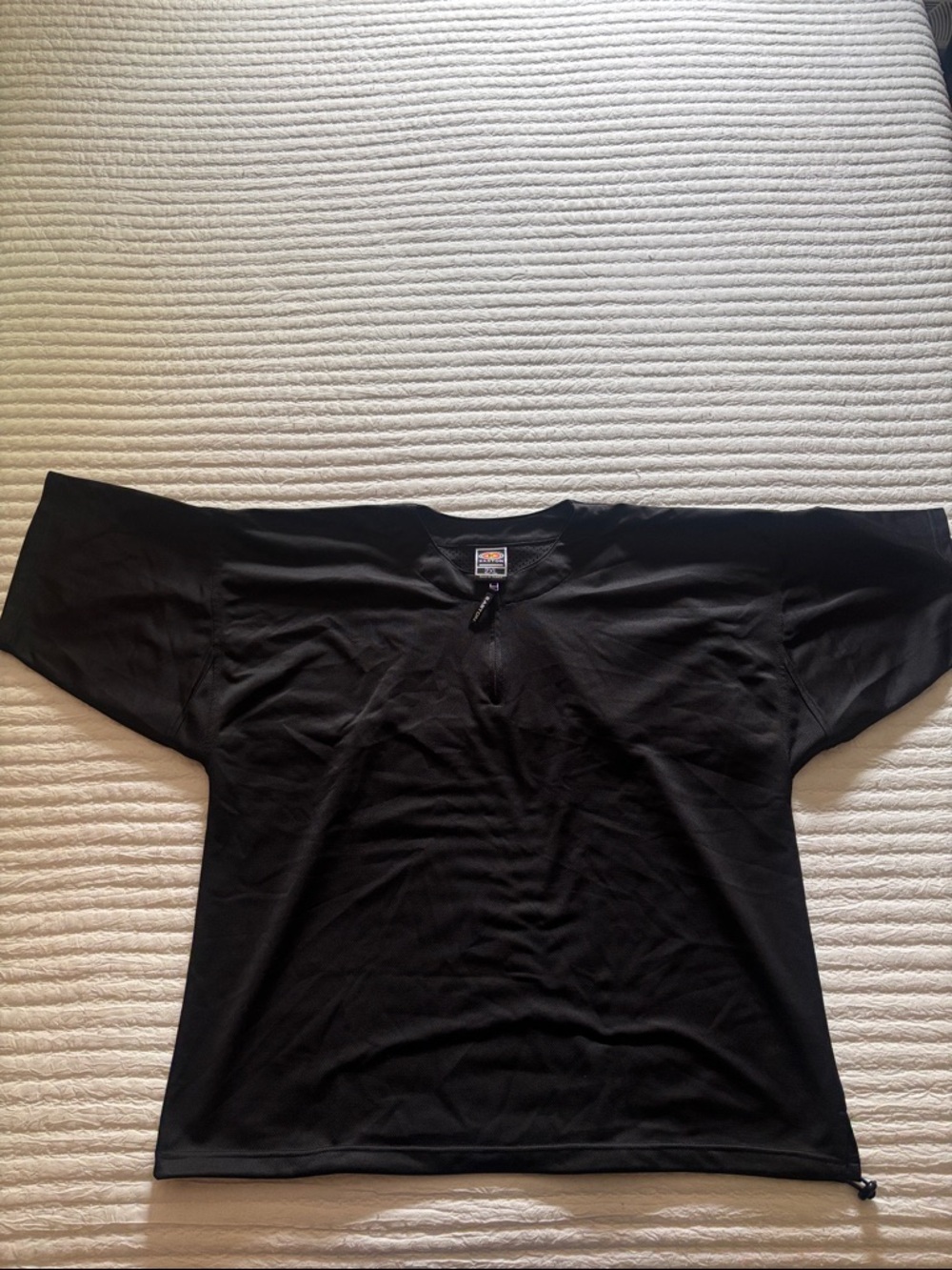 Easton Black Short-Sleeve Pullover Tee